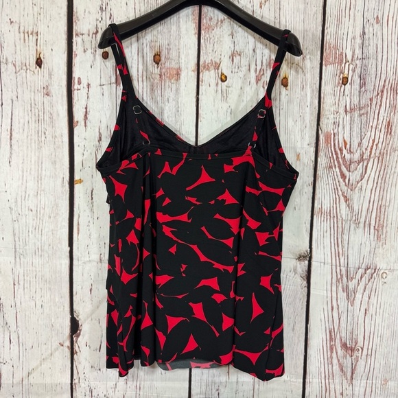 MAGIC SUIT tiered Black and Red Patterned Women's swimsuit Top in size 16 EUC - Picture 7 of 13